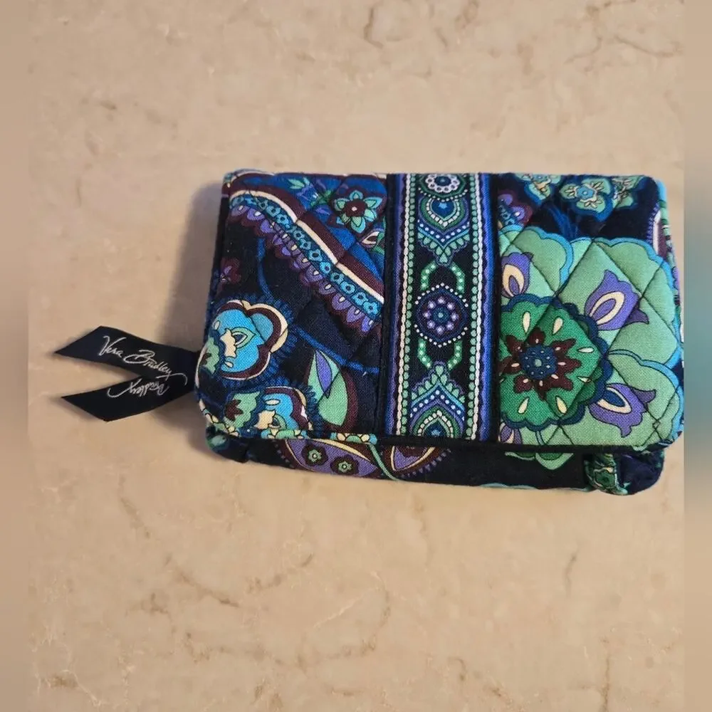 Vera Bradley Quilted Wallet Keychain Cover Coin Clasp Pocket Paisley Blue Green - Picture 1 of 9